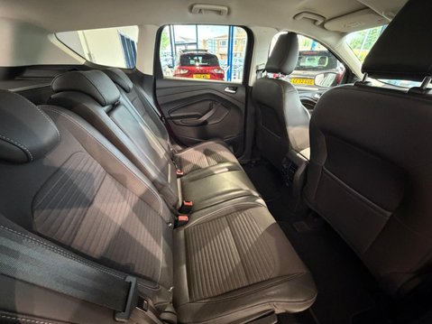 Ford Kuga 2.0 TDCi Titanium Powershift AWD Euro 6 (s/s) 5dr 38