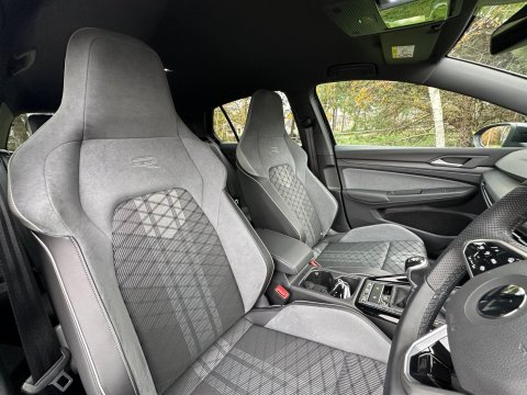 Volkswagen Golf 1.5 TSI R-Line Euro 6 (s/s) 5dr 22