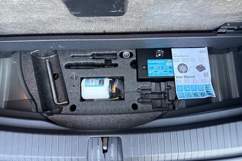 Volkswagen Touran SE TDI BMT -APPLE CAR PLAY-£35 ROAD TAX -9 SERVICES -PARK PILOT-240V SOCKET 49