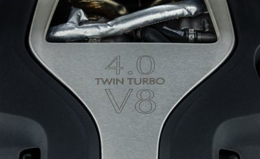 Aston Martin DBX 707 41