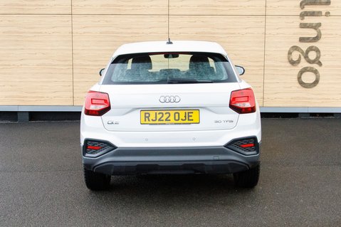 Audi Q2 TFSI TECHNIK 6