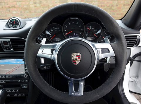 Porsche 911 (997) Carrera 4 GTS 3