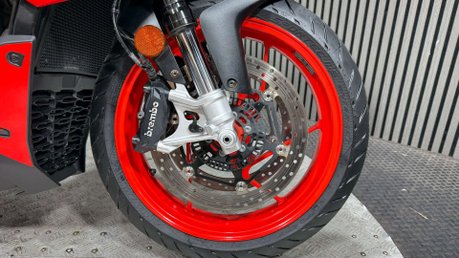 Aprilia Tuono 660 2021 ONLY 11K STUNNING BIKE NEW TYRES MID WEIGHT NAKED 32