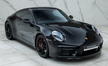 Porsche 911 Carrera GTS (992) 8