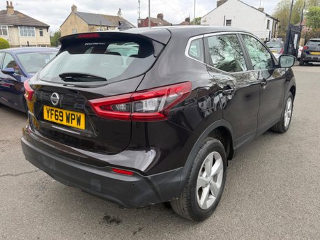Nissan Qashqai DIG-T ACENTA PREMIUM 9