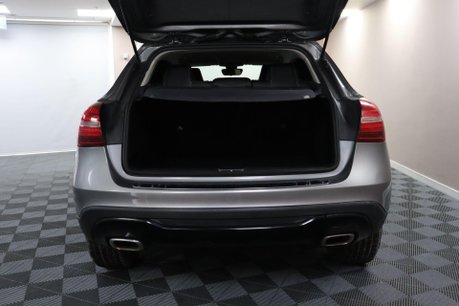 Mercedes-Benz GLA GLA 180 URBAN EDITION 14