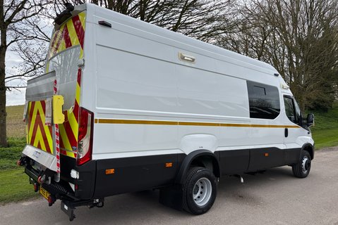 Iveco Daily 70C18V Welfare Unit - Tail Lift / Toilet / 7 Seats / Air Con 2