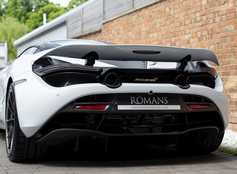 McLaren 720S Performance 24