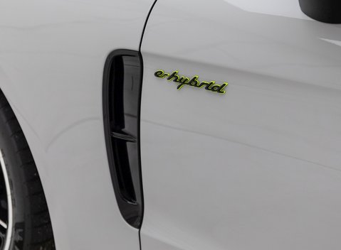 Porsche Panamera Turbo S E-Hybrid Sport Turismo 30