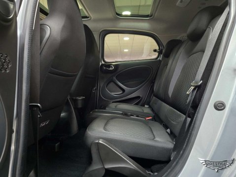 Smart Forfour 17.6kWh Premium Auto 5dr (22kW Charger) 72