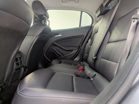 Mercedes-Benz GLA 1.6 GLA 200 Sport 5dr 42