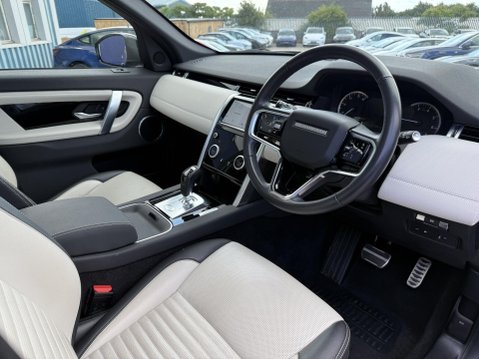 Land Rover Discovery Sport 1.5 P300e 12.2kWh Urban Edition SUV 5dr Petrol Plug-in Hybrid Auto 4WD Euro 3