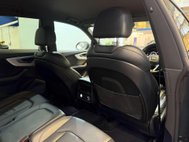 Audi Q8 3.0 TDI V6 50 S line SUV 5dr Diesel Tiptronic quattro Euro 6 (s/s) (286 ps) 41