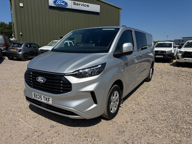 Ford Transit Custom Crew Cab LWB L2H1 Low Roof Limited 320 Air Con Alloys EURO 6 3