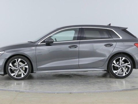 Audi A3 SPORTBACK TFSI S LINE MHEV 6