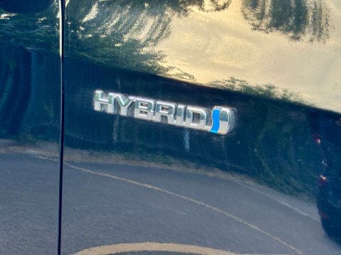 Toyota Esquire Hybrid 1.8 Hybrid Gi Edition 7 Seater 32