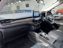 Ford Kuga 2.5 Duratec 14.4kWh Vignale SUV 5dr Petrol Plug-in Hybrid CVT Euro 6 (s/s) 17
