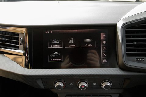 Audi A1 SPORTBACK TFSI SE 22