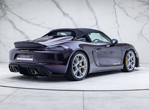 Porsche 718 Spyder RS 8