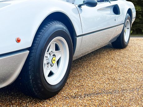 Ferrari 308 GTS 18