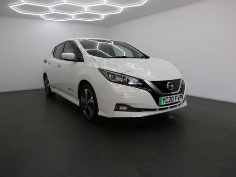 Nissan LEAF 40kWh Tekna Auto 5dr 1