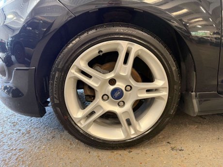 Ford Fiesta 1.6 Zetec S 3dr 24