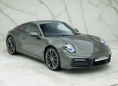 Porsche 911 Carrera (992) 7