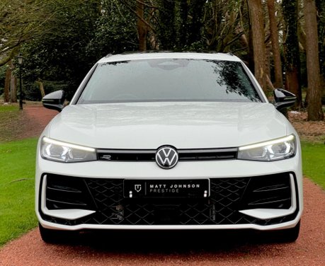 Volkswagen Passat R-LINE DSG 41