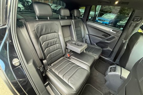 Volkswagen Tiguan R-LINE TDI DSG - RARE LEATHER INTERIOR - APPLE CAR PLAY -CAMERA 33