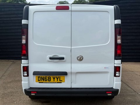 Vauxhall Vivaro 1.6 Vivaro 2900 Sportive CDTi 11