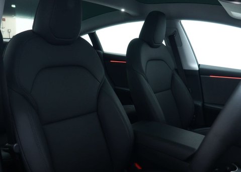 Tesla Model 3 Saloon 4dr Electric Auto RWD (208 ps) 43