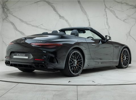 Mercedes-Benz SL Class SL63 AMG PERFORMANCE 9