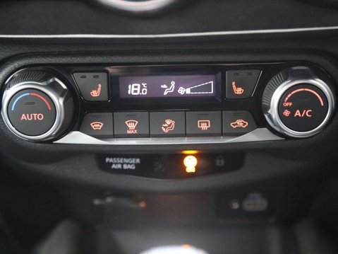 Nissan Juke 1.0 DIG-T Tekna+ DCT Auto Euro 6 (s/s) 5dr 17