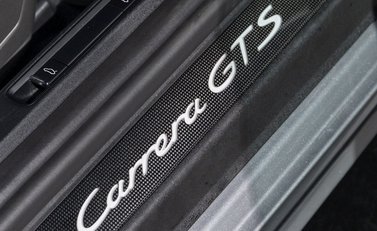 Porsche 911 Carrera GTS (991.2) 20