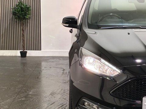 Ford Focus 2.0T EcoBoost ST-2 Euro 6 (s/s) 5dr 12