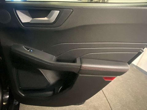 Ford Kuga 1.5 Kuga ST-Line X Edition 5dr 34