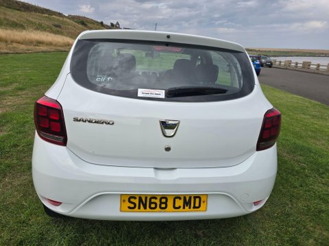 Dacia Sandero 1.0 SCe Essential Euro 6 5dr 7
