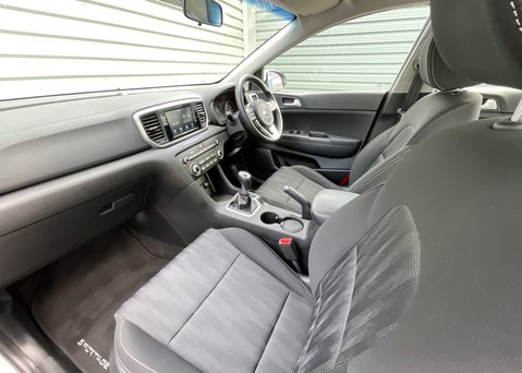 Kia Sportage 1.6 GDi '1' 11