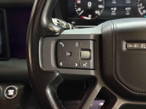 Land Rover Defender 3.0 P400 MHEV X SUV 5dr Petrol Auto 4WD Euro 6 (s/s) (400 ps) 39