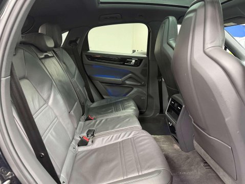 Porsche Cayenne 3.0T V6 Coupe 5dr Petrol TiptronicS 4WD Euro 6 (s/s) (340 ps) 40