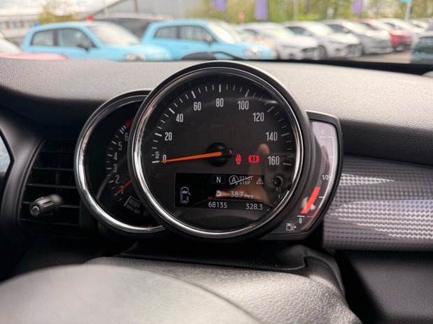 Mini Hatch COOPER 20