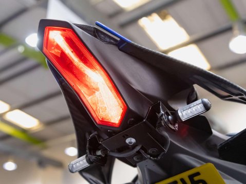 Yamaha R1M 1000 Super Sports Petrol Manual (200 ps) 64