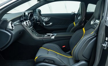 Mercedes-Benz C63 AMG S FINAL EDITION 18