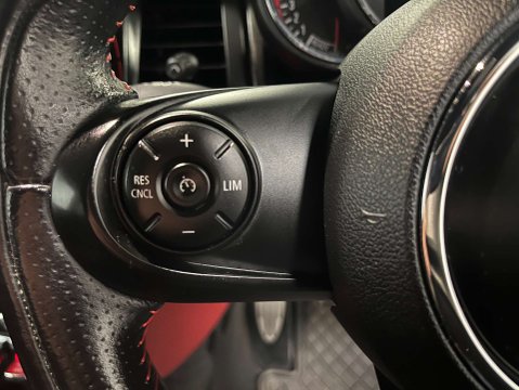 Mini Hatch 2.0 John Cooper Works 3dr 16