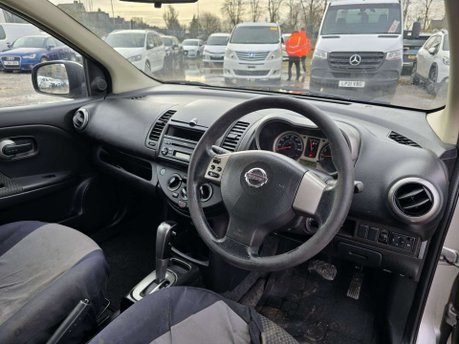 Nissan Note 1.6 16v SE Hatchback 5dr Petrol Automatic (166 g/km, 109 bhp) 21