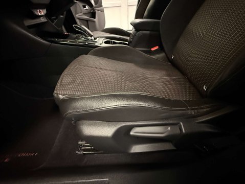 DS 3 DS3 Crossback Performance Line EV 5dr 33