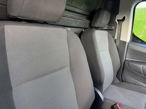 Vauxhall Combo 1.5 Combo 2300 Sportive TD S/S 9