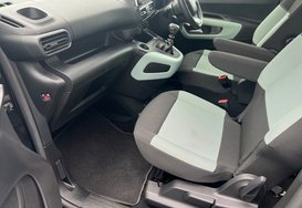 Citroen Berlingo BLUEHDI FEEL M WHEELCHAIR RAMP 31