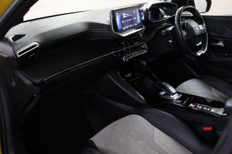Peugeot e-208 GT PREMIUM 35