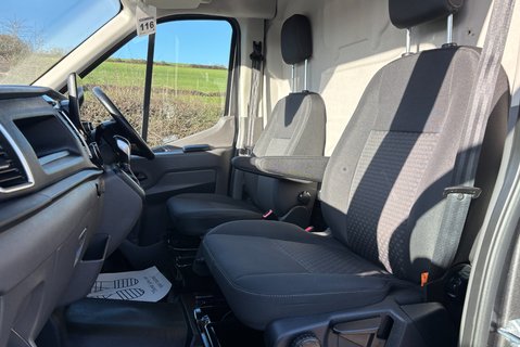 Ford Transit 350 Limited L2 H2 170ps Automatic Panel Van - Sat Nav / Rear Camera 3